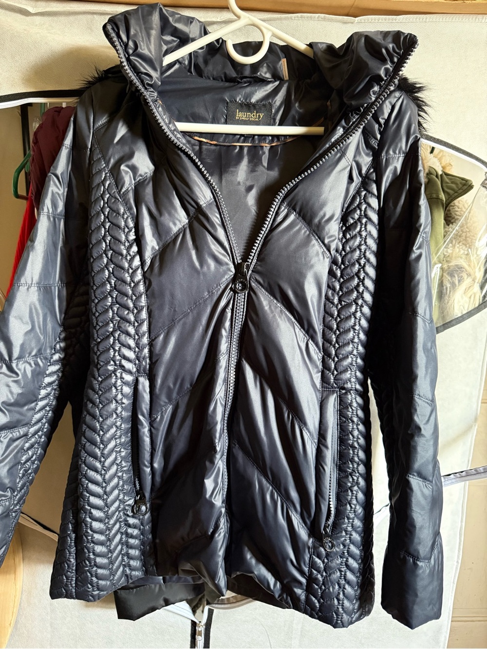 Laundry By Shelli Segal Black Quilted Hooded Puffer with Faux Fur Trim